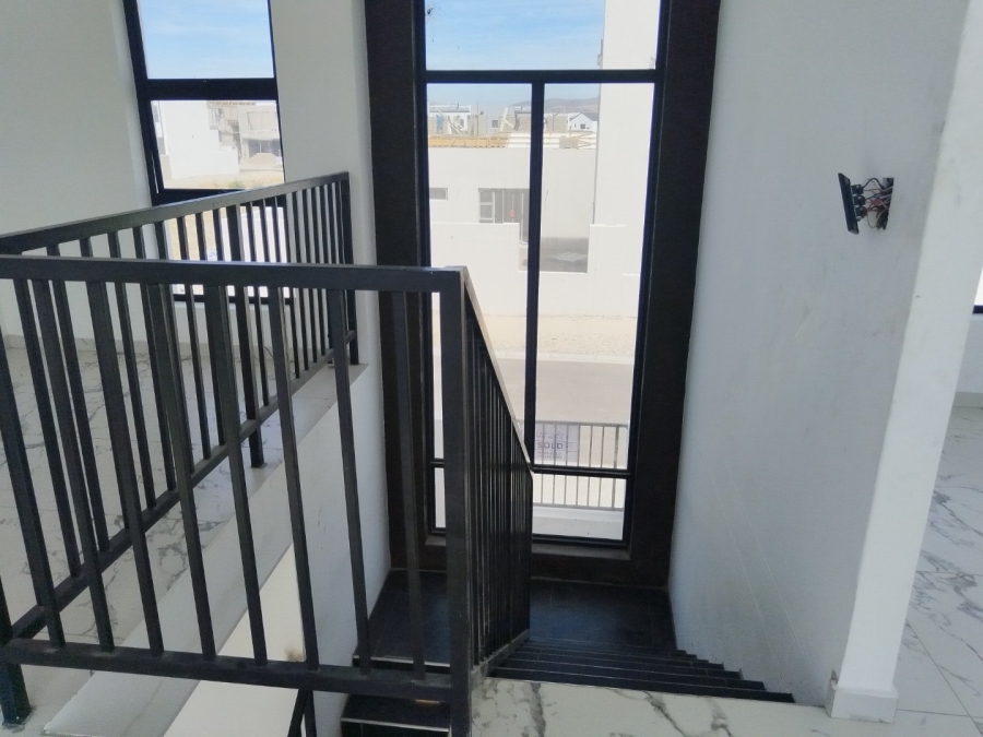 4 Bedroom Property for Sale in Sandown Western Cape